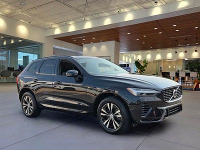 2024 Volvo XC60 Recharge Plug-In Hybrid Core Dark