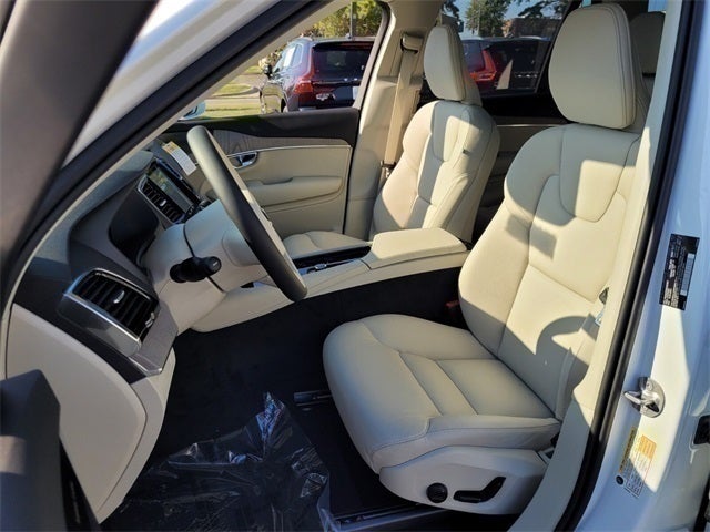 2025 Volvo XC90 Plug-In Hybrid T8 Plus 7 Passenger