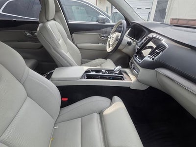 2025 Volvo XC90 Plug-In Hybrid T8 Ultra 7 Passenger