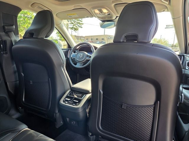 2023 Volvo XC60 B5 Ultimate Bright Theme