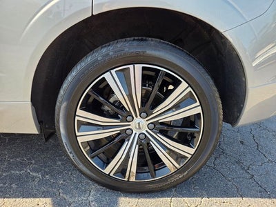 2023 Volvo XC60 B5 Ultimate Bright Theme