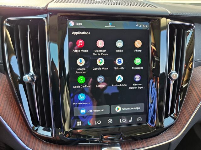 2023 Volvo XC60 B5 Ultimate Bright Theme