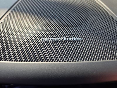 2023 Volvo XC60 B5 Ultimate Bright Theme
