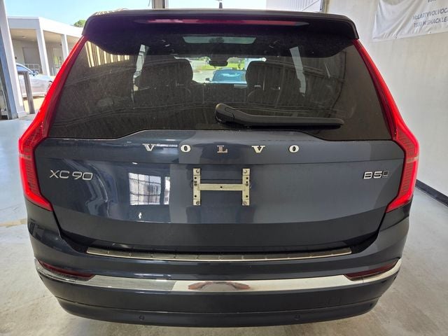 2024 Volvo XC90 B5 Plus