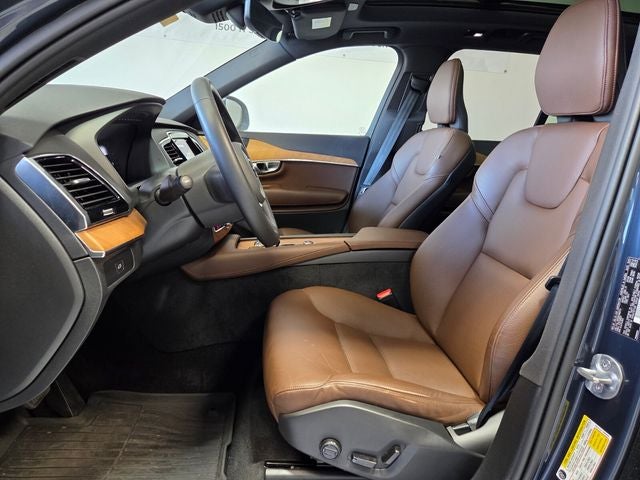 2024 Volvo XC90 B5 Plus