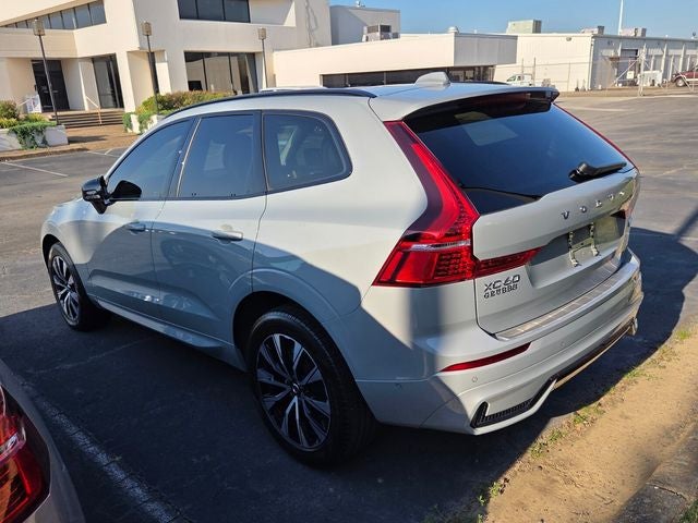 2024 Volvo XC60 B5 Plus Dark Theme