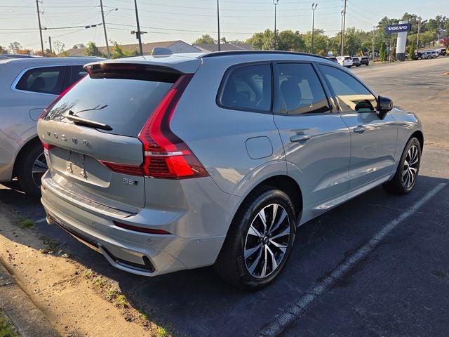 2024 Volvo XC60 B5 Plus Dark Theme