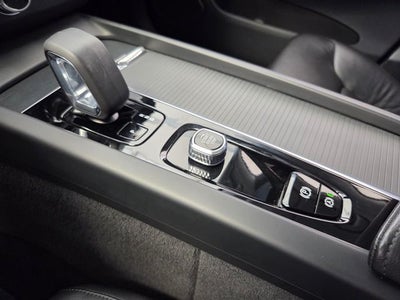 2023 Volvo XC60 B5 Core