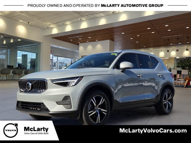 2025 Volvo XC40