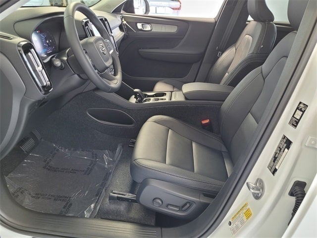 2026 Volvo XC40 B5 Core