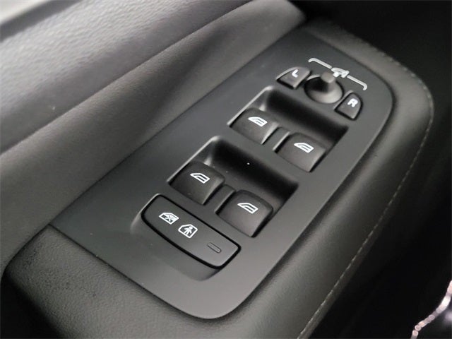 2026 Volvo V60 Cross Country B5 Plus