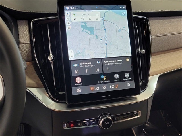 2026 Volvo XC90 B5 Plus