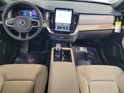 2026 Volvo XC90 B5 Plus