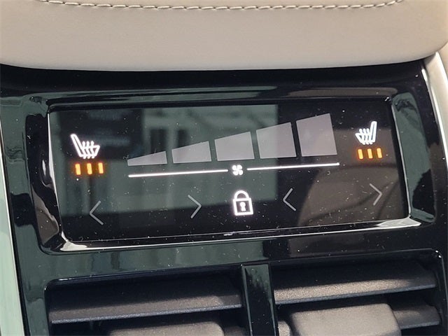 2026 Volvo XC90 B5 Plus