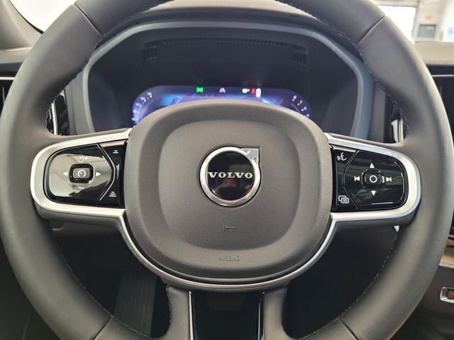 2026 Volvo XC60 B5 Core