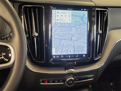 2025 Volvo XC60 B5 Plus