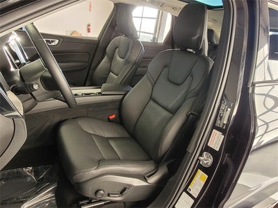 2025 Volvo XC60 B5 Plus