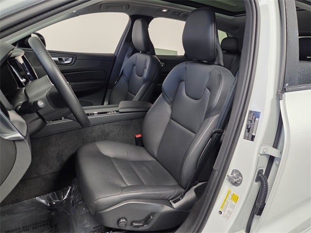 2025 Volvo XC60 B5 Core