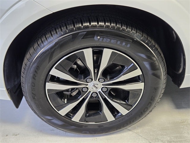 2025 Volvo XC60 B5 Core