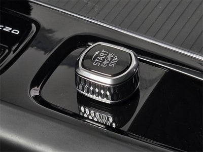 2025 Volvo XC60 B5 Core