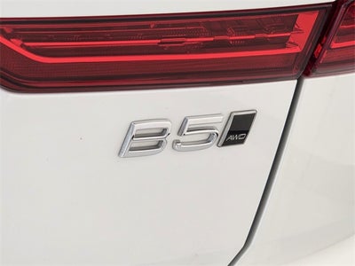 2025 Volvo XC60 B5 Core