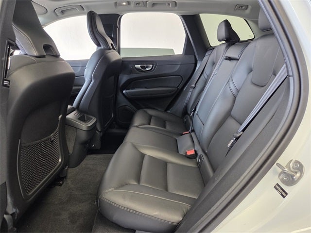 2025 Volvo XC60 B5 Core