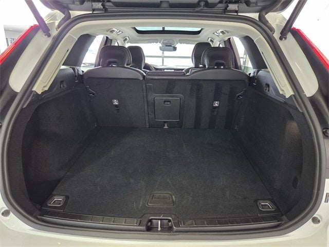 2025 Volvo XC60 B5 Core