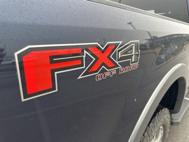 2022 Ford F-350SD Lariat