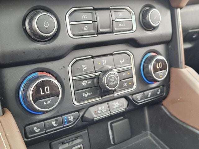 2021 Chevrolet Suburban High Country