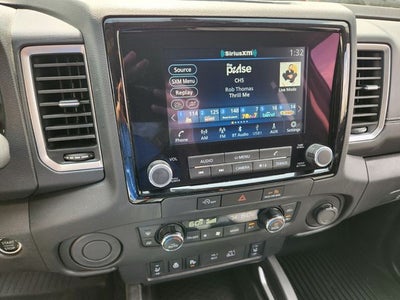 2024 Nissan Frontier SV