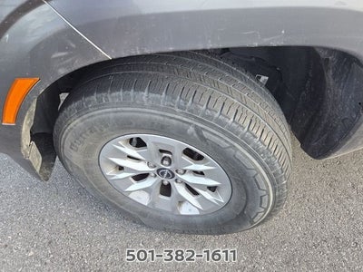 2024 Nissan Frontier SV