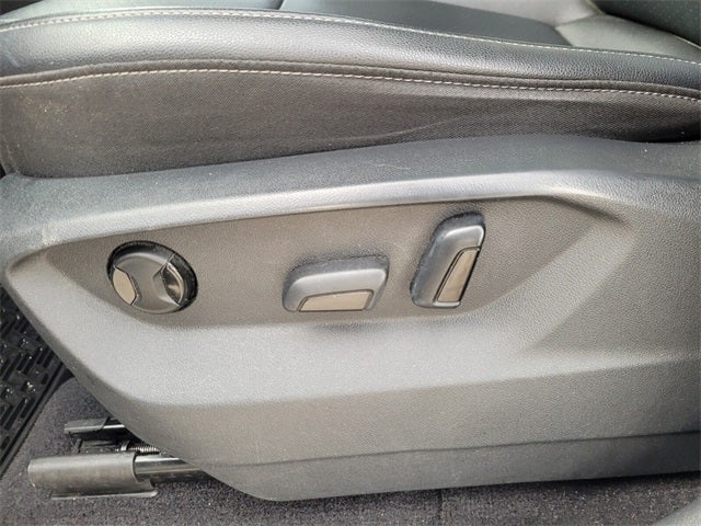 2019 Volkswagen Atlas 2.0T SE w/Technology w/Technology