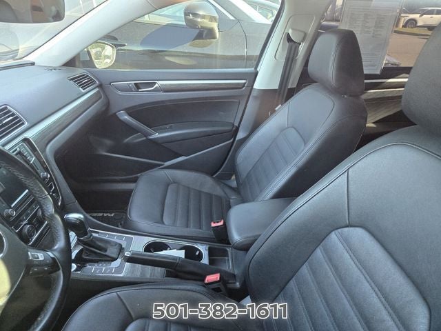 2018 Volkswagen Passat 2.0T SEL Premium