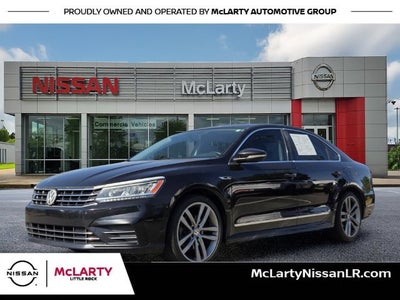 2017 Volkswagen Passat 1.8T R-Line