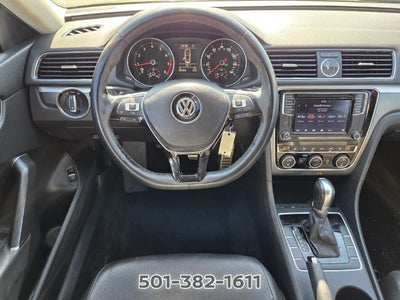 2017 Volkswagen Passat 1.8T R-Line