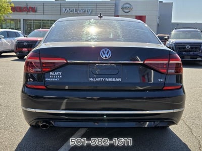 2017 Volkswagen Passat 1.8T R-Line