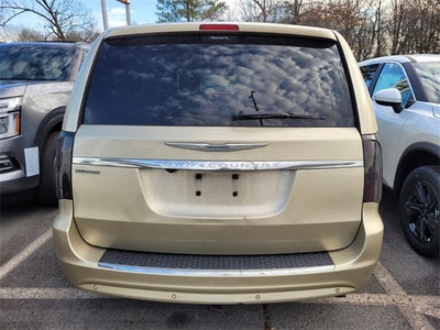 2011 Chrysler Town & Country Touring