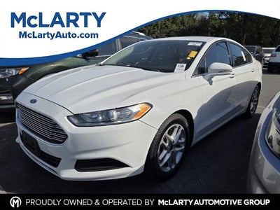 2016 Ford Fusion SE