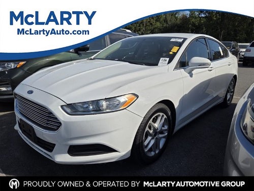 2016 Ford Fusion SE