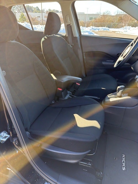 2025 Nissan Kicks Play S