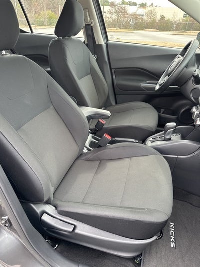 2025 Nissan Kicks Play S