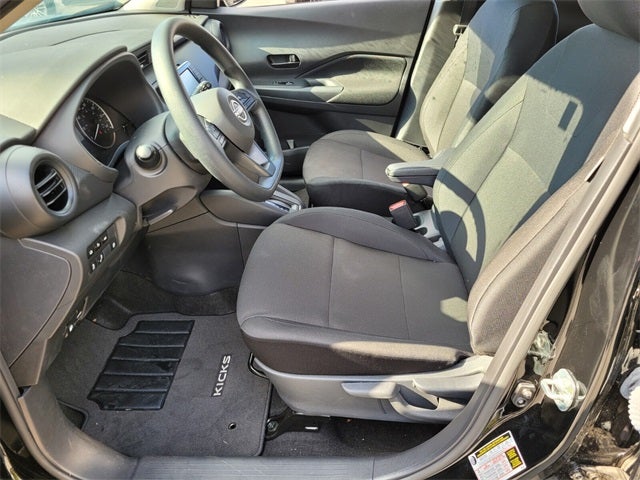 2025 Nissan Kicks Play S