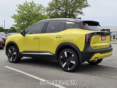 2025 Nissan Kicks SR