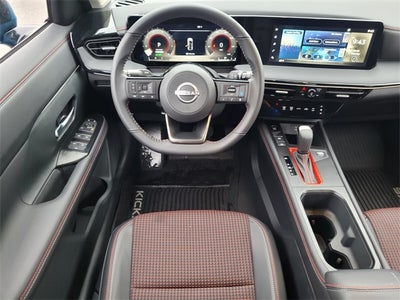 2025 Nissan Kicks SR
