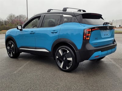 2025 Nissan Kicks SR