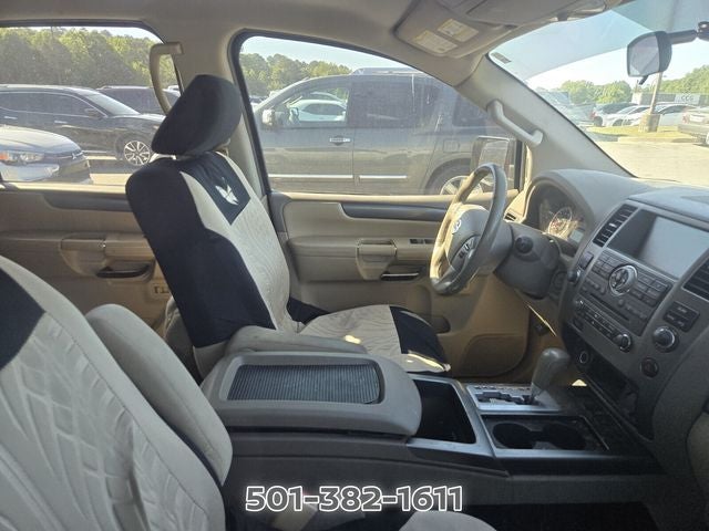 2013 Nissan Armada SV