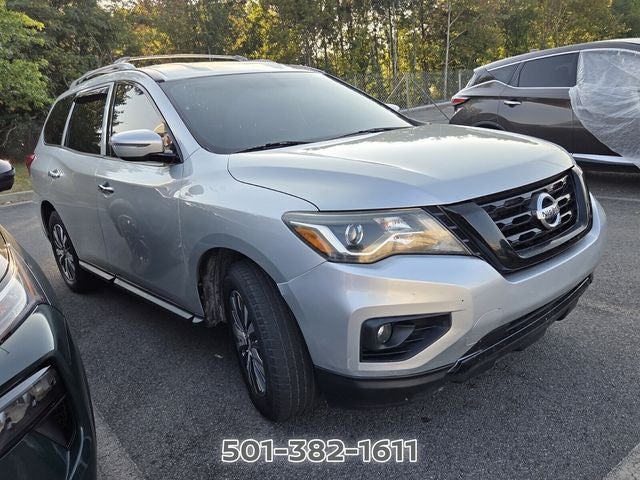 2020 Nissan Pathfinder SV