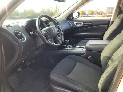 2019 Nissan Pathfinder SV