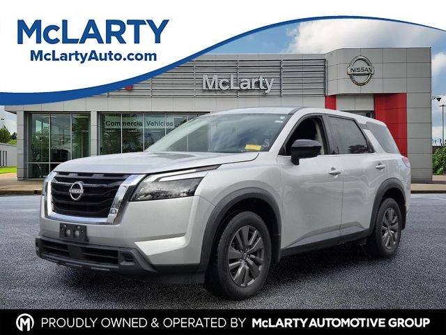 2024 Nissan Pathfinder S