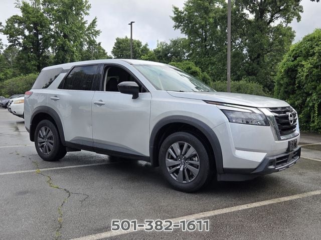 2024 Nissan Pathfinder S
